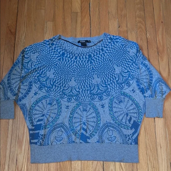 Desigual sweater. Size medium - Picture 1 of 6